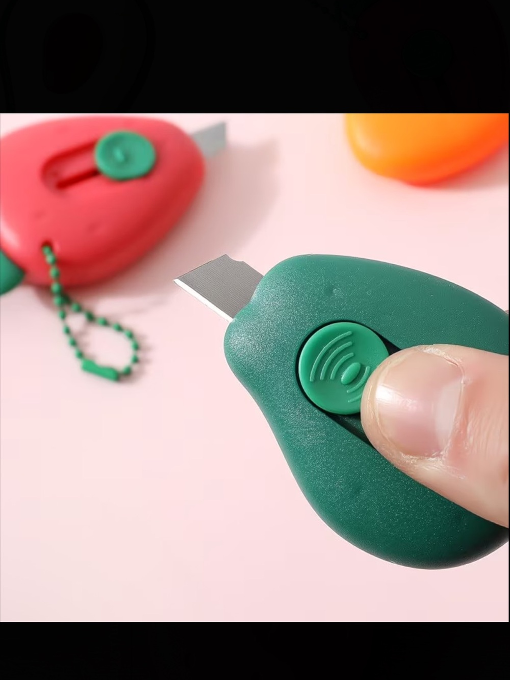 Pocket Safety Cutter 2 random pieces - Picture 1 of 5